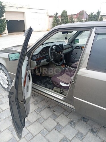 Mercedes 250 D 1991, 414,584 km - 2.5 л - Bakı