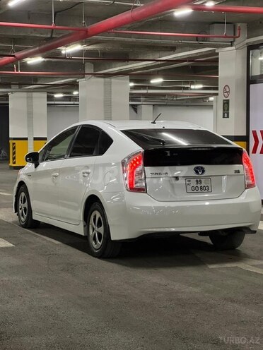 Toyota Prius 2014, 394,289 km - 1.8 l - Gəncə