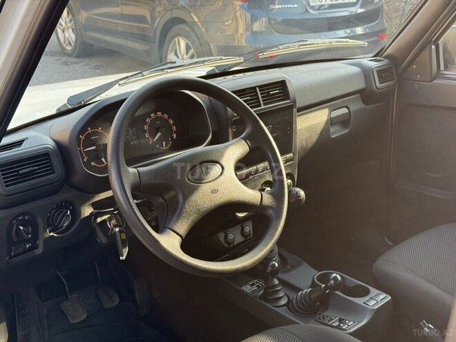 LADA (VAZ) Niva 2024, 27,000 km - 1.7 l - Bakı