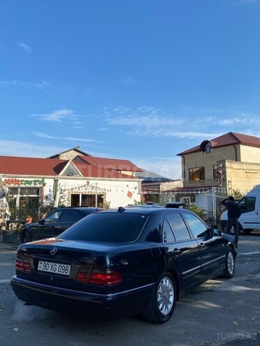 Mercedes E 280 1997, 422,000 km - 2.8 l - Bakı