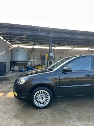 Kia Rio-7
