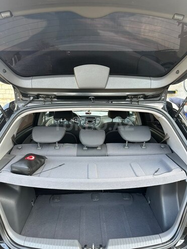 Kia Rio-11