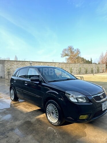 Kia Rio-3