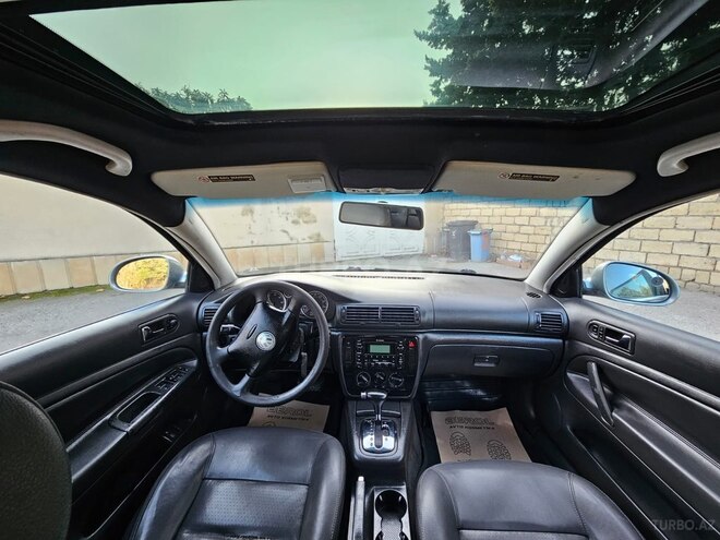 Volkswagen Passat 2004, 218,000 km - 1.8 l - Sumqayıt