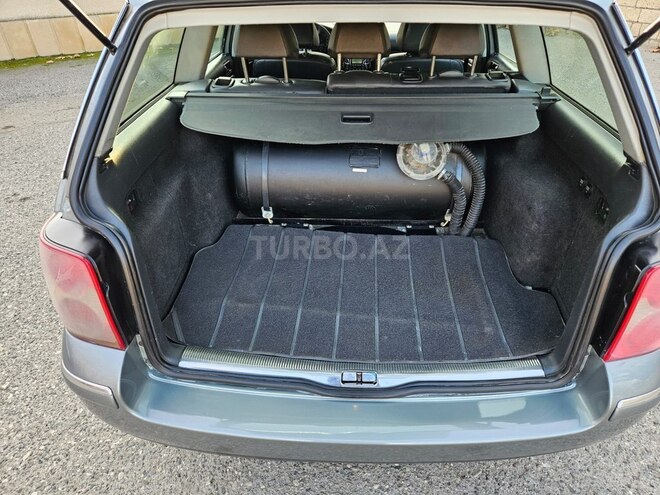 Volkswagen Passat 2004, 218,000 km - 1.8 l - Sumqayıt