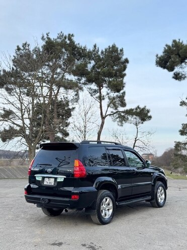 Toyota Land Cruiser Prado 2006, 260,235 km - 2.7 l - Quba