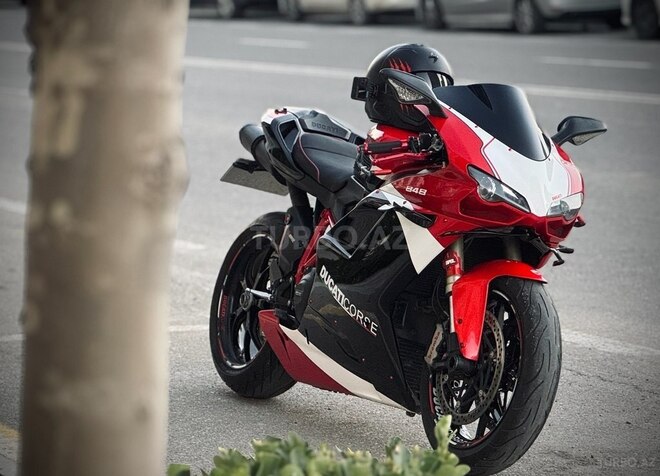 Ducati  2012, 37,000 km - 0.9 l - Bakı