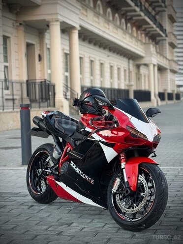 Ducati  2012, 37,000 km - 0.9 l - Bakı