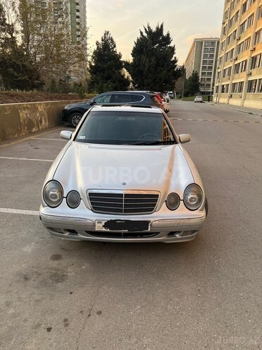 Mercedes E 270 2001, 468,539 km - 2.7 l - Bakı