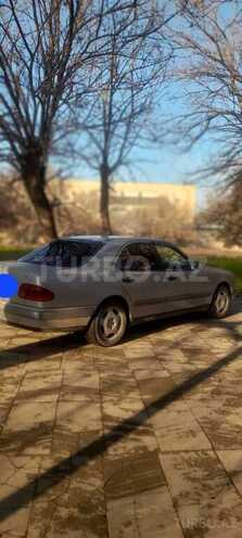 Mercedes E 220 1999, 440,000 km - 2.2 l - Bakı
