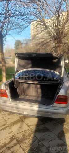 Mercedes E 220 1999, 440,000 km - 2.2 l - Bakı