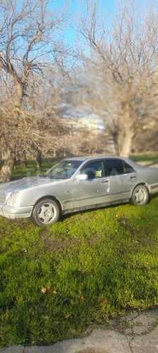 Mercedes E 220 1999, 440,000 km - 2.2 l - Bakı