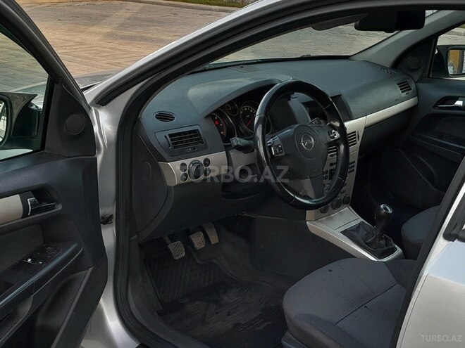 Opel Astra 2007, 360,000 km - 1.3 l - Saatlı