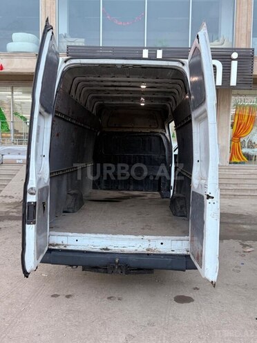 Ford Transit 2012, 260,233 km - 2.4 л - Salyan