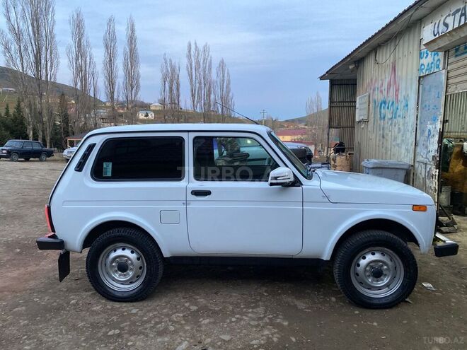 LADA (VAZ) Niva 2011, 151,000 km - 1.7 l - Yardımlı