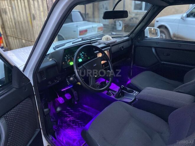 LADA (VAZ) Niva 2011, 151,000 km - 1.7 l - Yardımlı