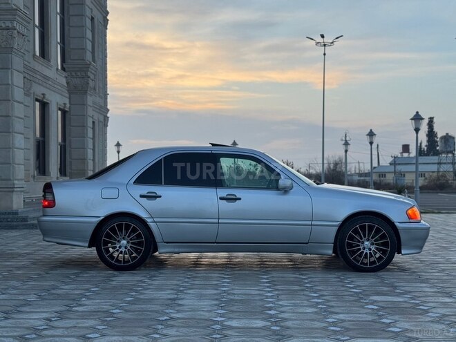 Mercedes C 230 1999, 205,000 km - 2.3 л - Sabirabad