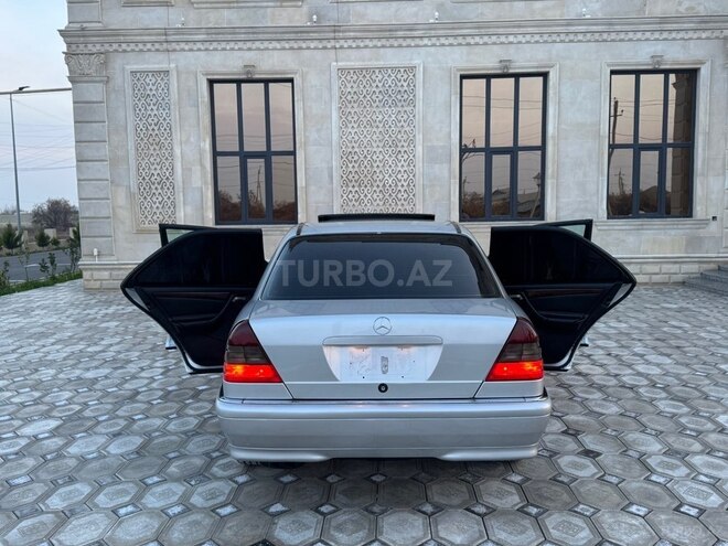 Mercedes C 230 1999, 205,000 km - 2.3 л - Sabirabad