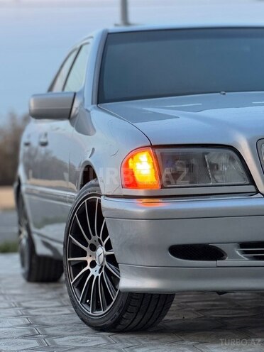 Mercedes C 230 1999, 205,000 km - 2.3 л - Sabirabad