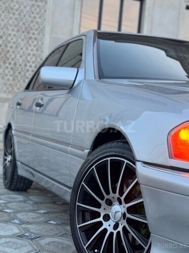 Mercedes C 230 1999, 205,000 km - 2.3 л - Sabirabad