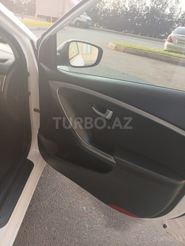Hyundai i30 2015, 295,000 km - 1.6 л - Bakı