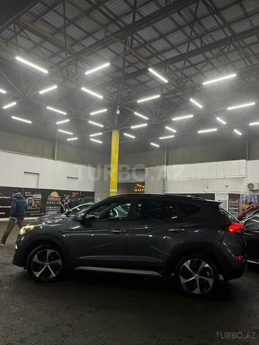 Hyundai Tucson 2016, 210,000 km - 1.6 l - Bakı
