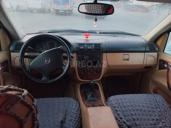 Mercedes ML 320 1999, 290,000 km - 3.2 л - Gəncə