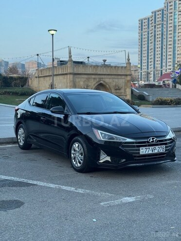 Hyundai Elantra-2
