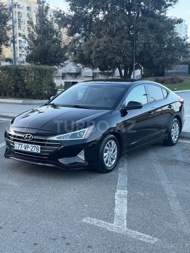 Hyundai Elantra-3