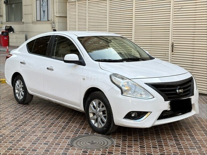 Nissan Sunny 2014, 194,000 km - 1.5 л - Bakı