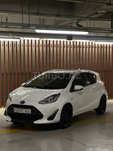 Toyota Aqua 2018, 120,000 km - 1.5 l - Gəncə
