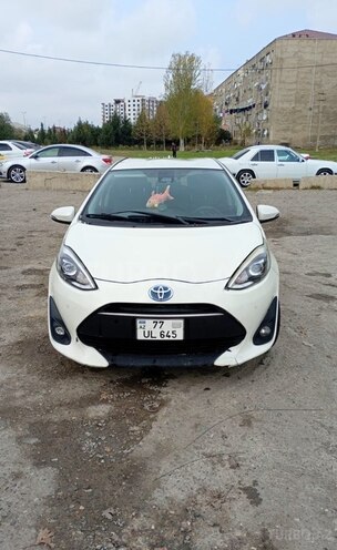 Toyota Aqua 2019, 120,000 km - 1.5 л - Bakı