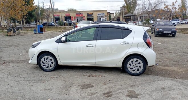 Toyota Aqua 2019, 120,000 km - 1.5 л - Bakı