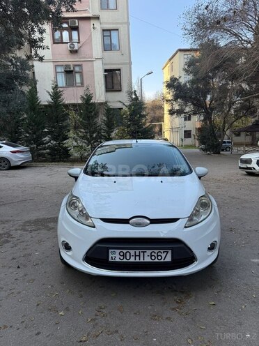Ford Fiesta-1