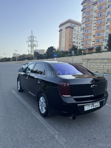 Chevrolet Cobalt-12