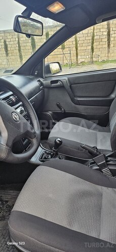 Opel Astra 2005, 235,000 km - 1.4 l - Zaqatala