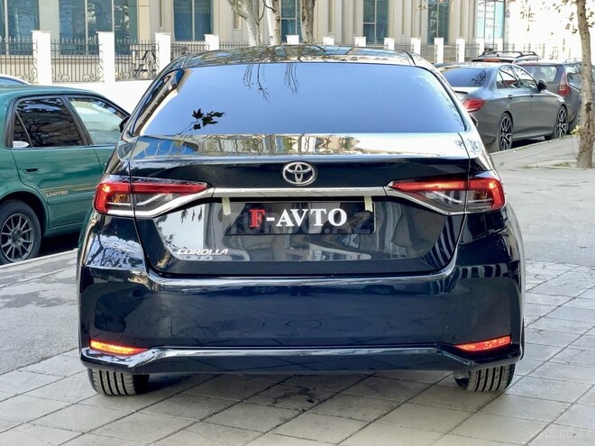 Toyota Corolla 2020, 70,000 km - 1.6 л - Bakı