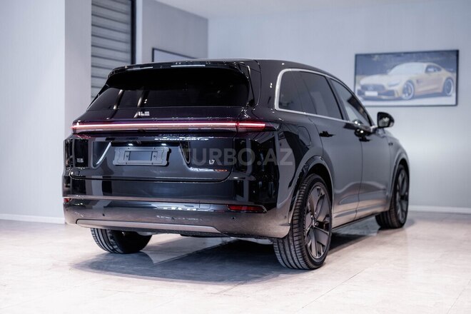 Li Auto L7-12