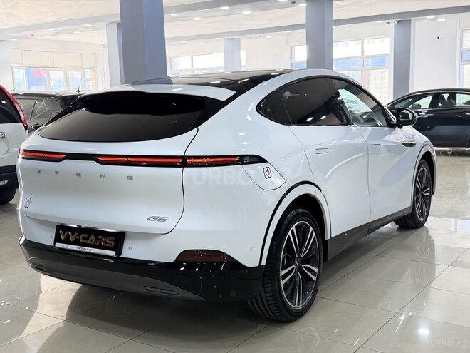 XPeng G6-7