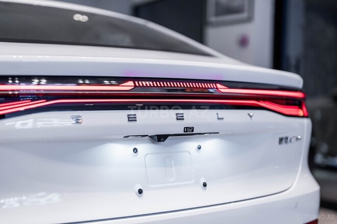 Geely Galaxy A7-11