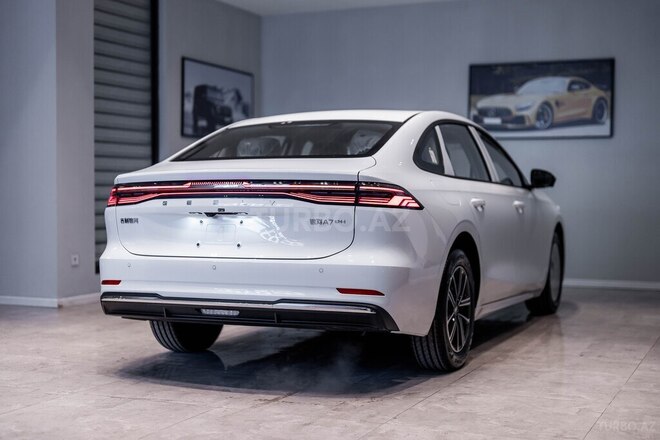 Geely Galaxy A7-10