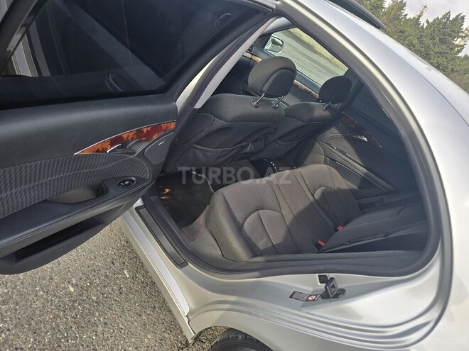 Mercedes E 240 2002, 216,400 km - 2.6 l - Bakı