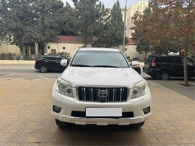 Toyota Land Cruiser Prado 2010, 210,000 km - 2.7 л - Bakı