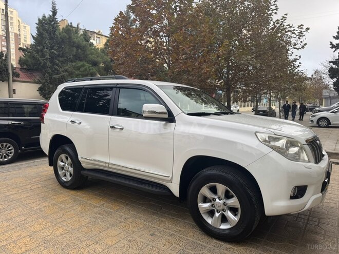 Toyota Land Cruiser Prado 2010, 210,000 km - 2.7 л - Bakı