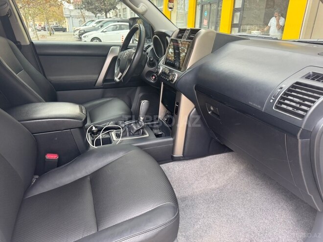 Toyota Land Cruiser Prado 2010, 210,000 km - 2.7 л - Bakı