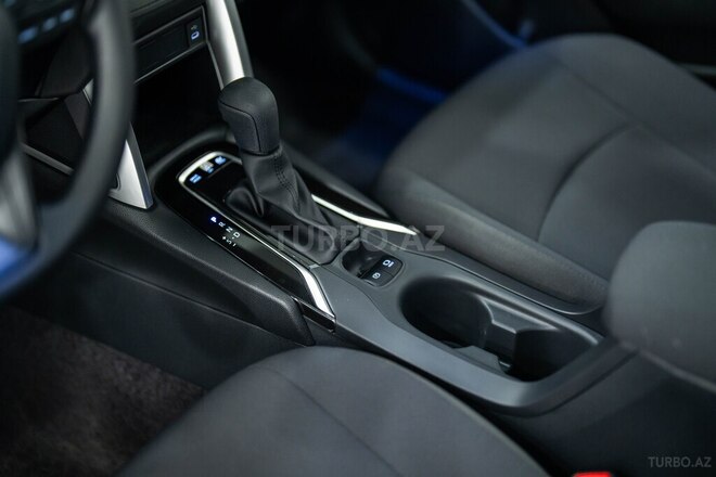 Toyota Corolla Cross-13