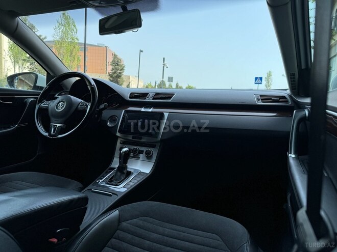 Volkswagen Passat 2013, 215,000 km - 1.8 л - Bakı