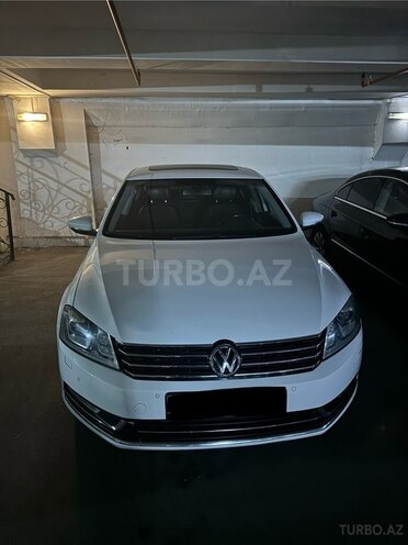 Volkswagen Passat 2013, 215,000 km - 1.8 л - Bakı