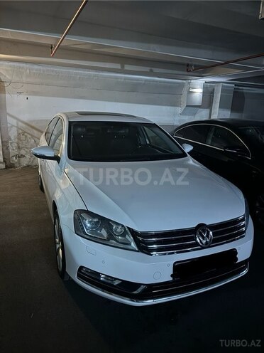 Volkswagen Passat 2013, 215,000 km - 1.8 л - Bakı