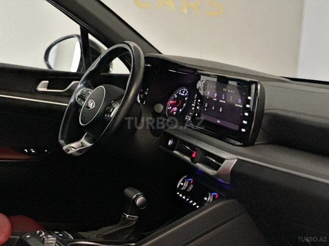 Kia K5-19